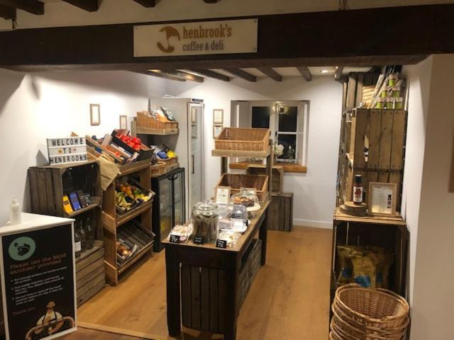 The Horse & Groom Stow-on-the-Wold Екстериор снимка