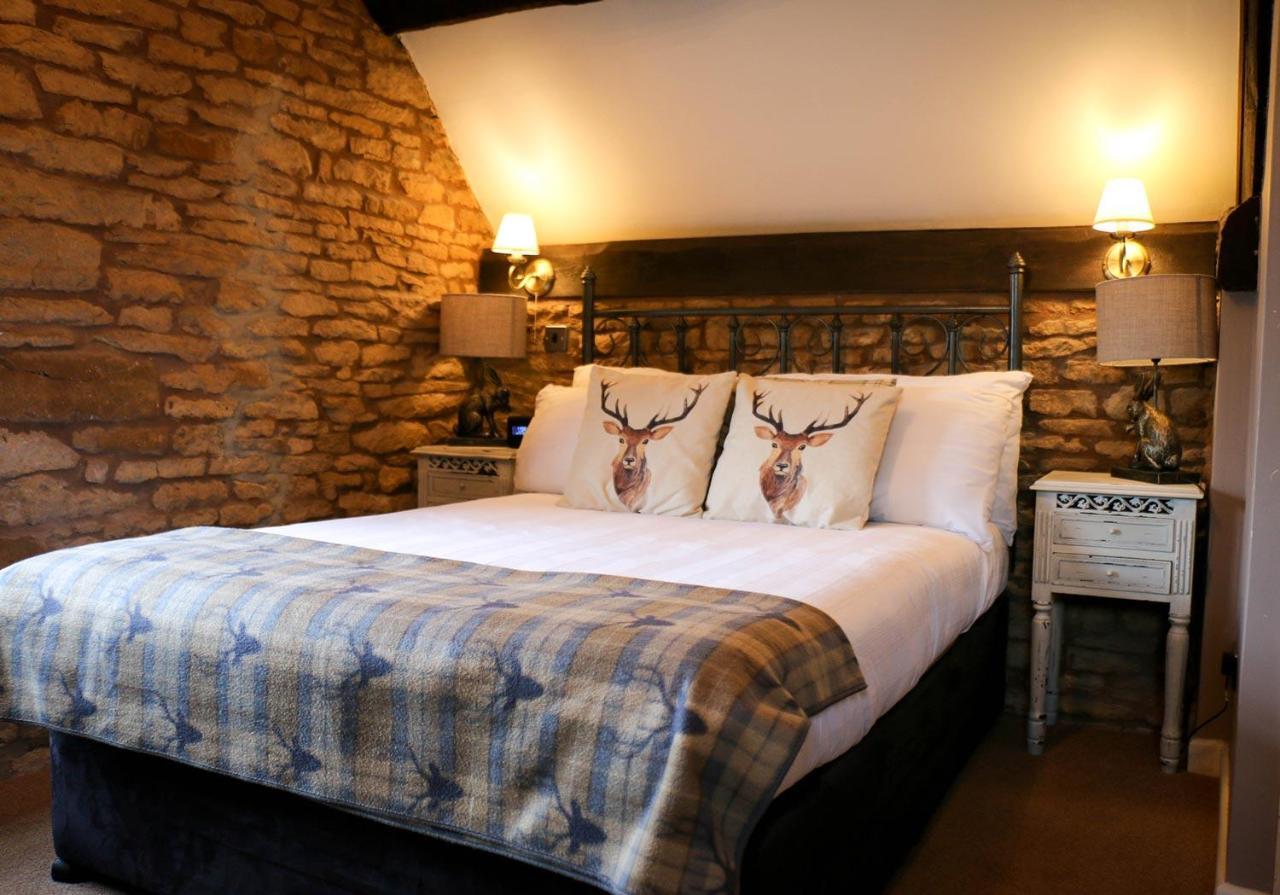 The Horse & Groom Stow-on-the-Wold Екстериор снимка